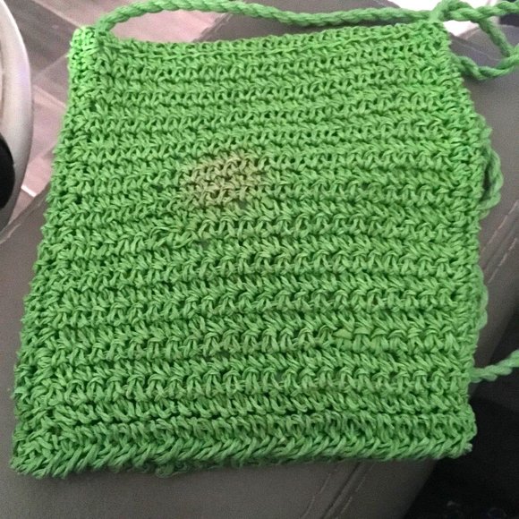 Crochet Small Light Green Small Green Crossover Bag/Purse Travel/Vacation Purse - Picture 4 of 8